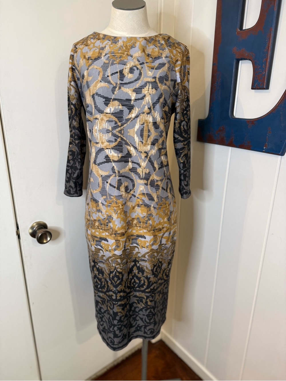 Rabbit Rabbit Rabbit Gray and Gold Long-Sleeve Patterned Midi Dress Sz 10